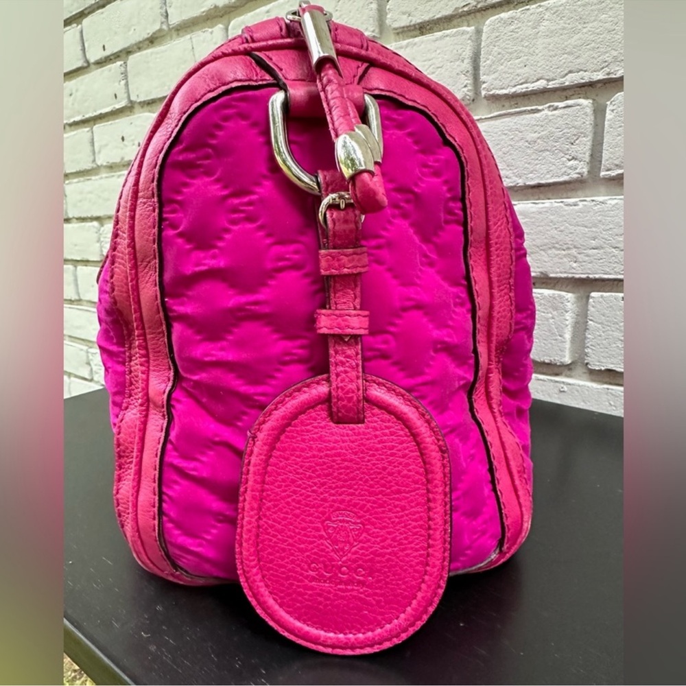 Gucci Gucissima Techno Tag Neoprene & Leather Boston Bag - Vibrant Magenta - Picture 4 of 13